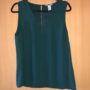 H&M Green top. Never worn